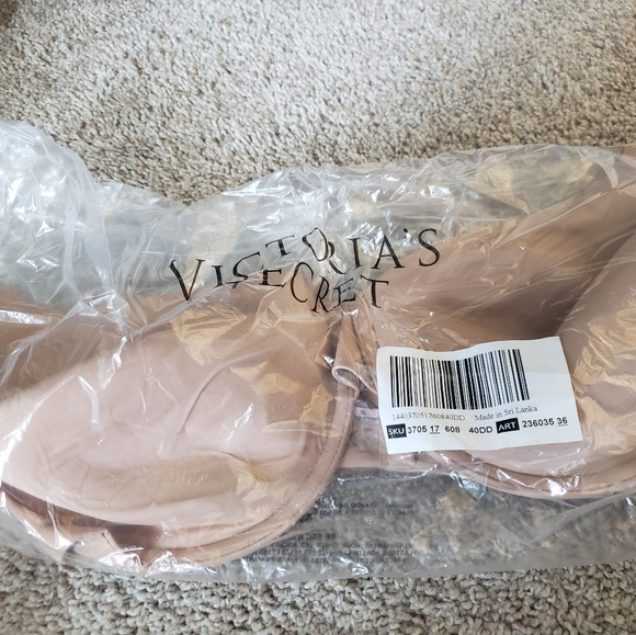 Victoria Secret Bra - Picture 1 of 2